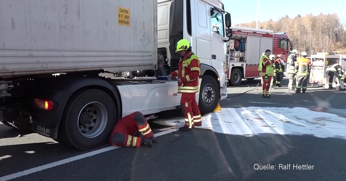 Verkehrsunfall bei Weibersbrunn – Stundenlange Vollsperrung der A3 | TV Mainfranken
